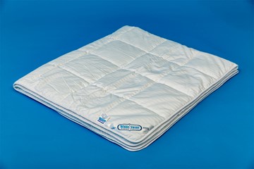 Одеяло лёгкое полутороспальное Белый лебедь в Бузулуке